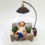 isik-altinda-oturan-cilgin-adam2