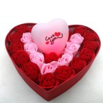 kirmizi-kalp-kutu-icerisinde-guller4