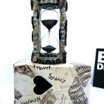 dekor_kutulu_kum_saati