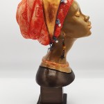 Afrikali Kadin Heykeli beyaz yan