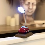 kirmizi-araba-masa-lambasi