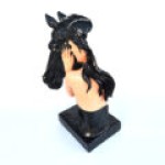 Kadin ve At Biblo Yan