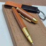 kisiye-ozel-kahverengi-kalem-anahtarlik-seti2