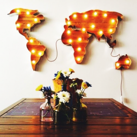 Dünya Haritalı Aydınlatma