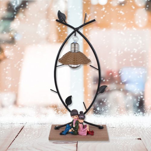 isik-altinda-oturan-sevgililer