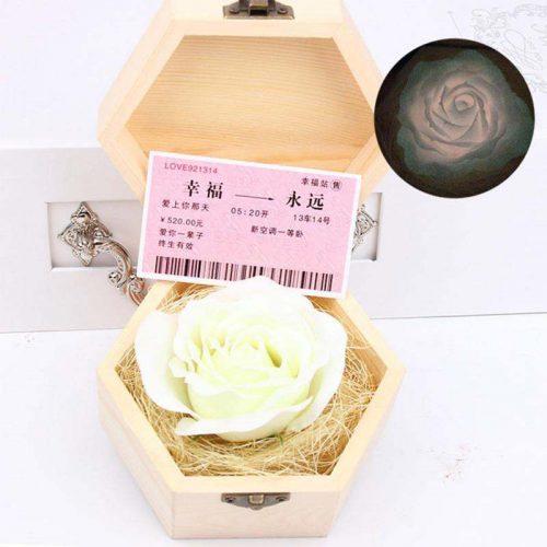 Ahşap Kutulu Beyaz Gül