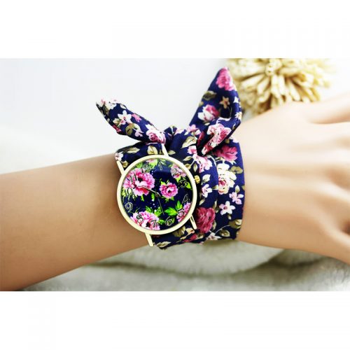 cicekli-lacivert-kumas-saat3