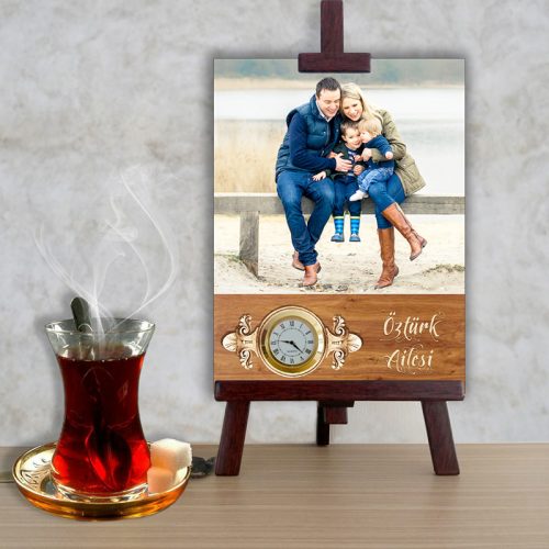 Mutlu Aile Afiş Saat