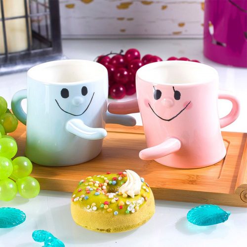 Birbirine Sarılan Çift Kupası