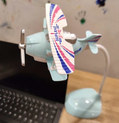 mavi-ucak-masa-lambasi2