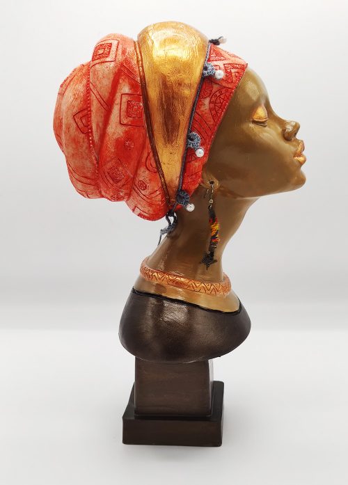 Afrikali Kadin Heykeli beyaz yan