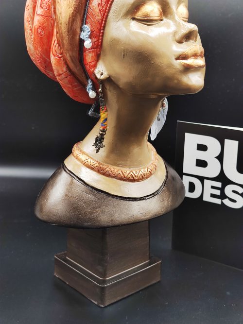 Afrikali Kadin Heykeli detay