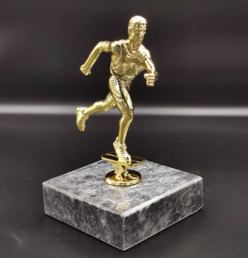 kosucu-figurlu-odul-kupa4