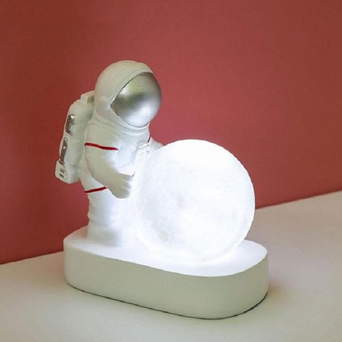 Astronot-Ay-isigi-masa-lambasi4