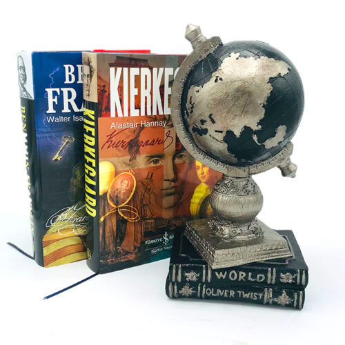 kitap-uzerindeki-dunya-biblo