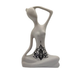 Yoga Yapan Büyük Kadın