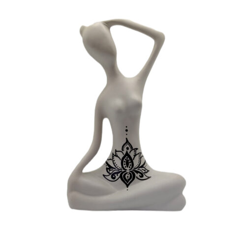 Yoga Yapan Büyük Kadın