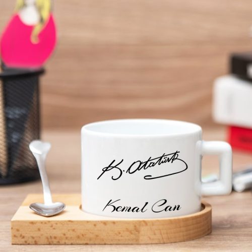 Kişiye Özel Atatürk İmzalı Ahşap Altlı Fincan