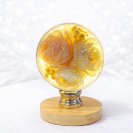 Işıklı Cam Küre İçinde Dekoratif Gül