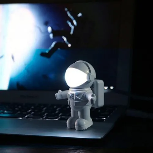 Astronot Usb Lamba