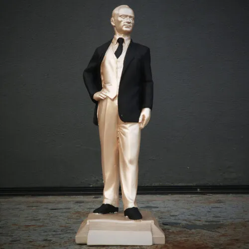 Atatürk Büstü