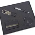 aynali-anahtarlik-kalem-kartlik-set3