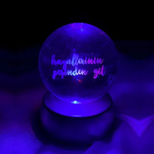 Hayallerinin Peşinden Git Işıklı Cam Küre