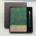 Kisiye-ozel-Gold-Detayli-Defter-ve-Kalem-Seti-siyah-kalem-yesil